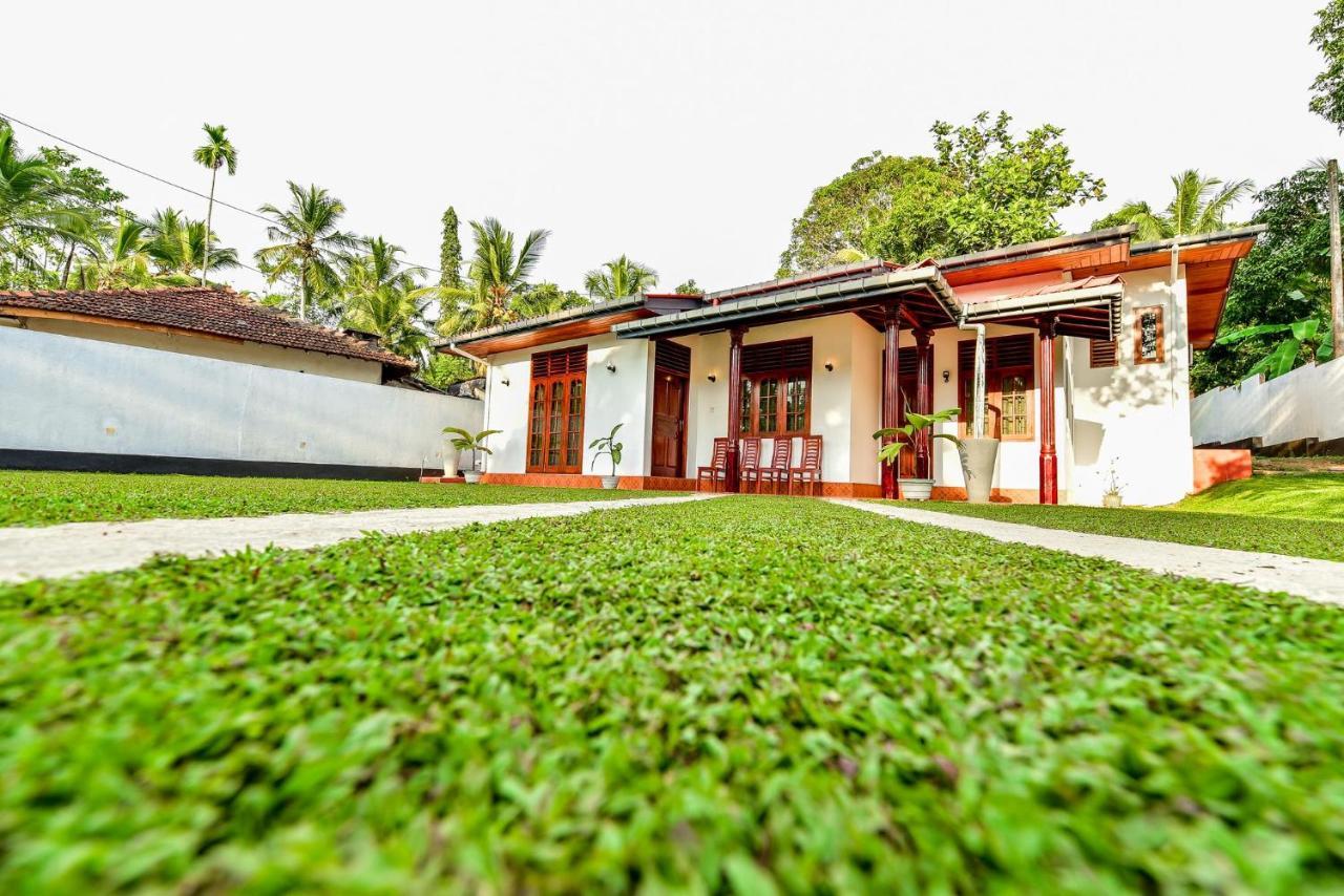 The Senu Grand Villa Hikkaduwa Eksteriør billede